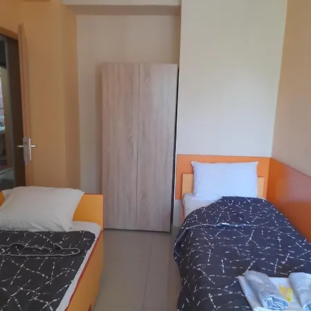 Laki & Apartment